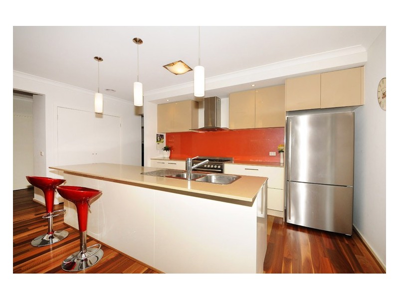 6 Eden Drive, Skye VIC 3977