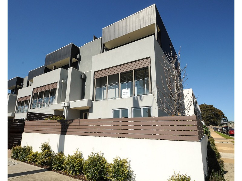 77 Barkly Street, Mornington VIC 3931