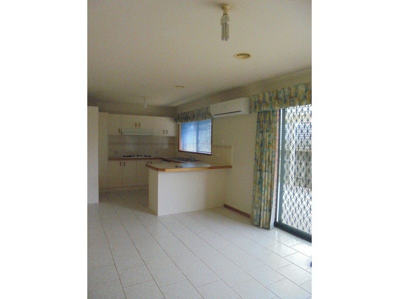 57 Lyrebird Drive, Carrum Downs VIC 3201