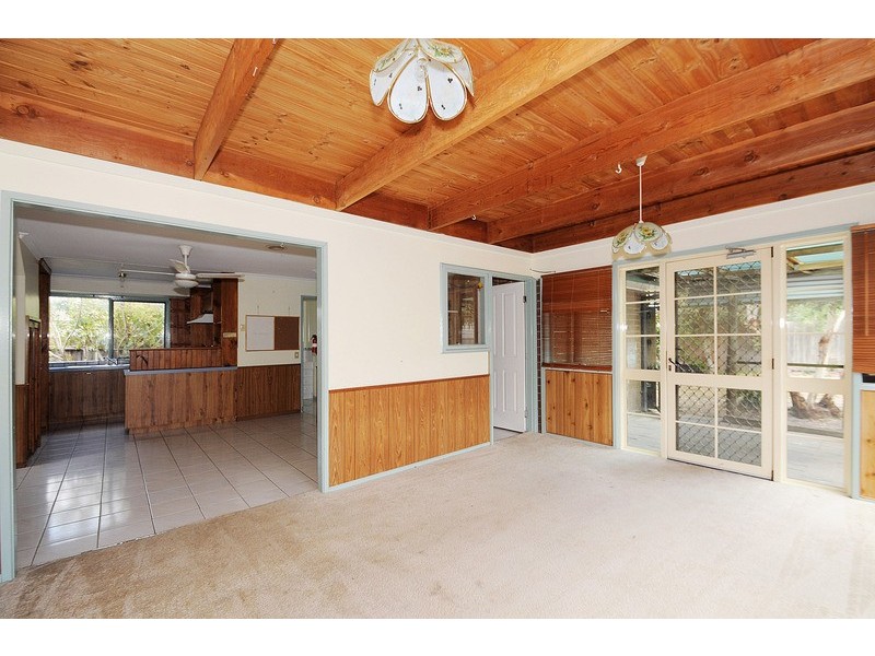 21 Dorchester Crescent, Carrum Downs VIC 3201