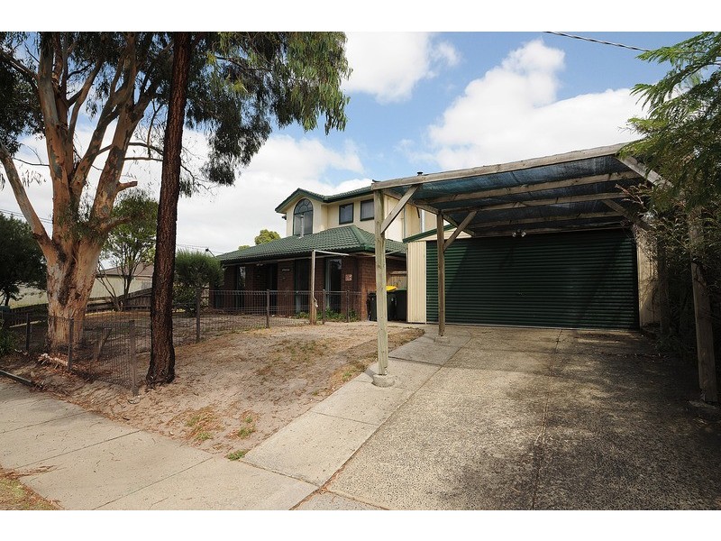 21 Dorchester Crescent, Carrum Downs VIC 3201