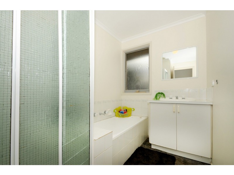 11 Calwell Court, Skye VIC 3977