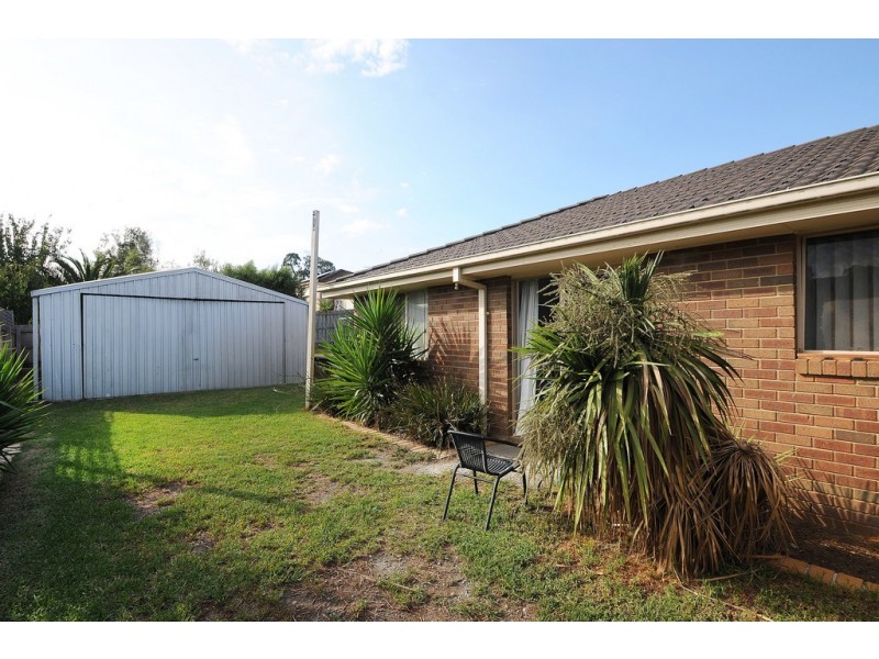 10 Hooper Drive, Skye VIC 3977