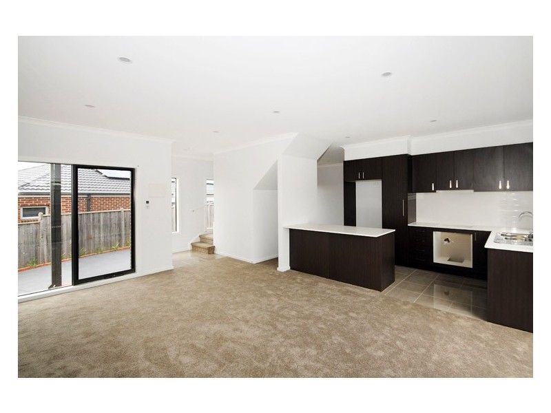 Unit 2/37 Tobin Way, Lyndhurst VIC 3975