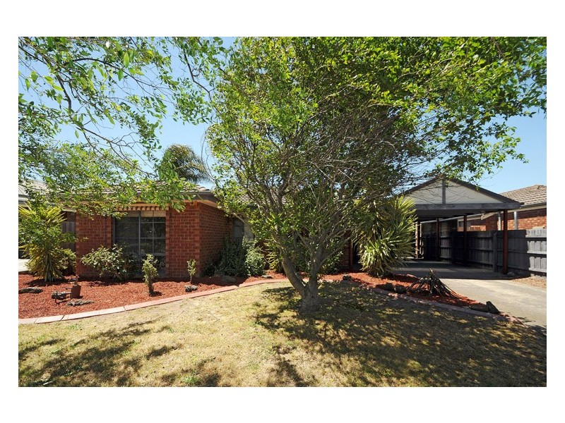 6 Fieldlark Court, Carrum Downs VIC 3201
