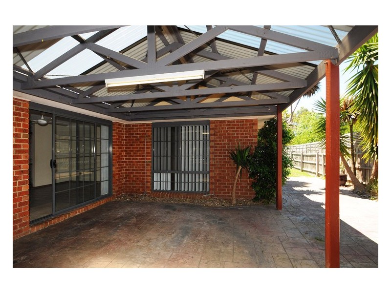 6 Fieldlark Court, Carrum Downs VIC 3201