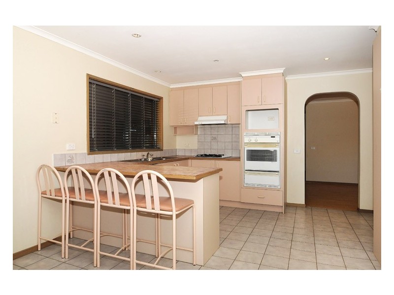 6 Fieldlark Court, Carrum Downs VIC 3201