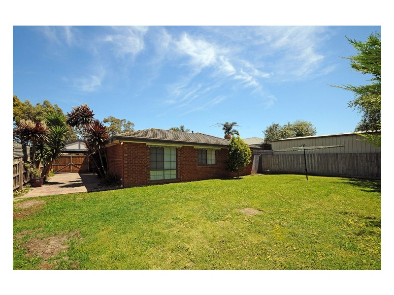 6 Fieldlark Court, Carrum Downs VIC 3201