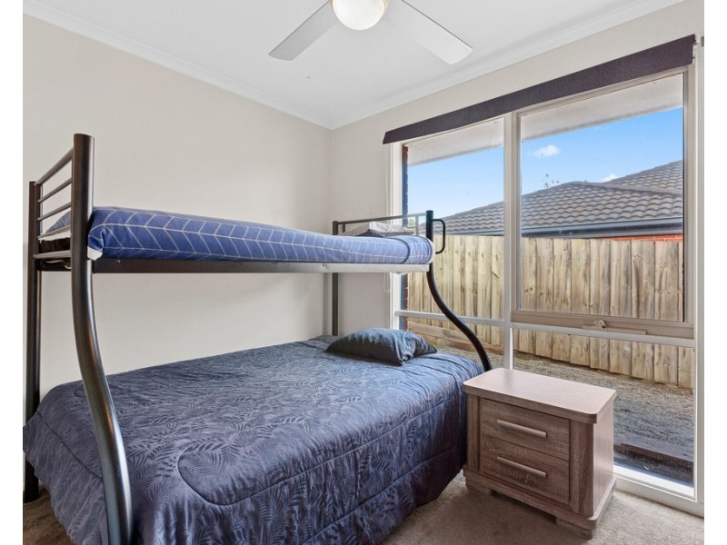 17 Newbury Court, Carrum Downs VIC 3201