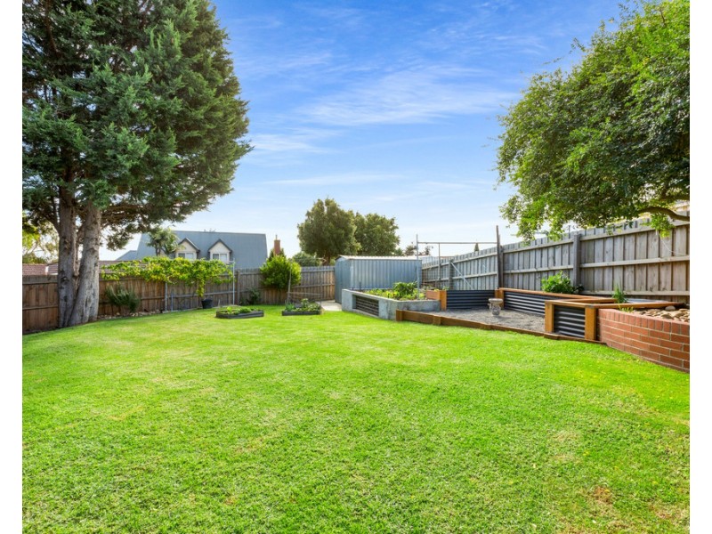 17 Newbury Court, Carrum Downs VIC 3201