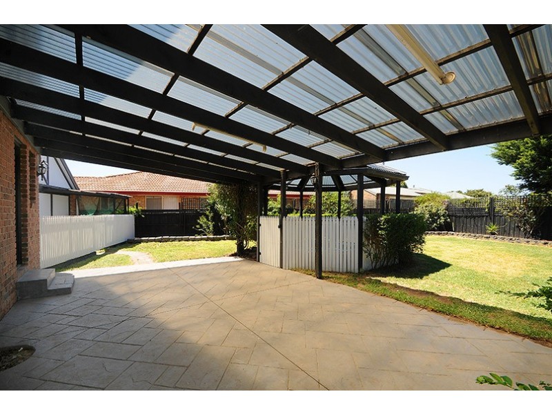 2 Woodvale Drive, Carrum Downs VIC 3201