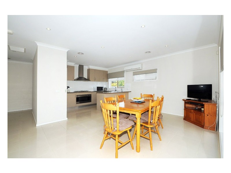 2/8 Scott Street, Seaford VIC 3198