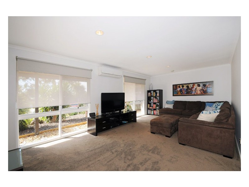 14 Spindrift Court, Carrum Downs VIC 3201