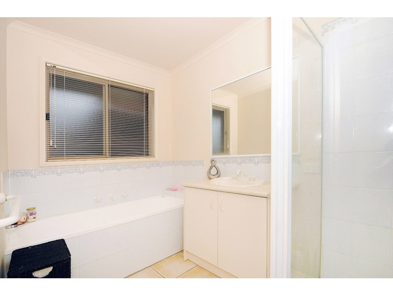 4/79 Greenwood Drive, Carrum Downs VIC 3201