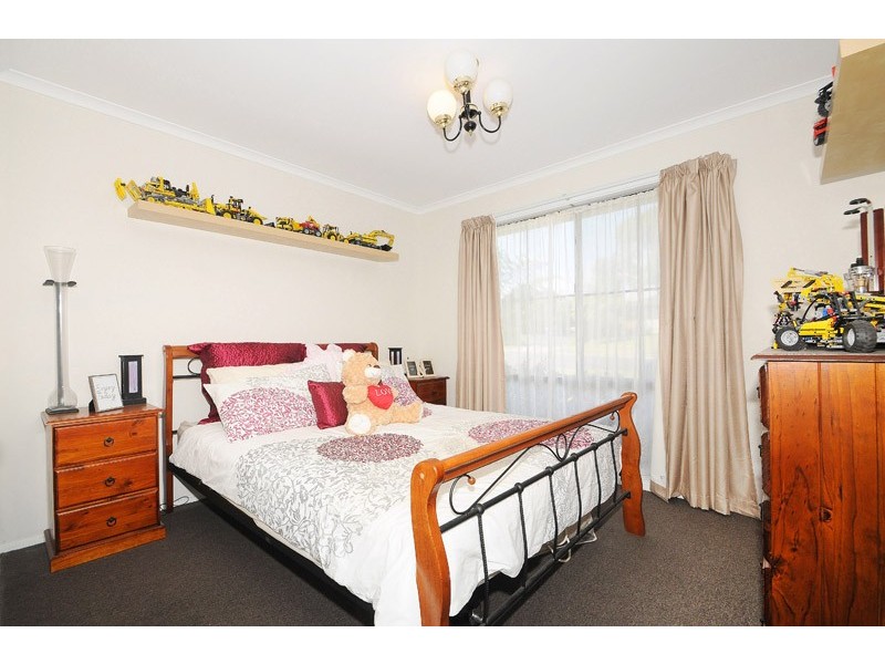 13 Josephina Court, Carrum Downs VIC 3201