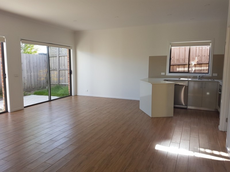 26/27 Brunnings Road, Carrum Downs VIC 3201