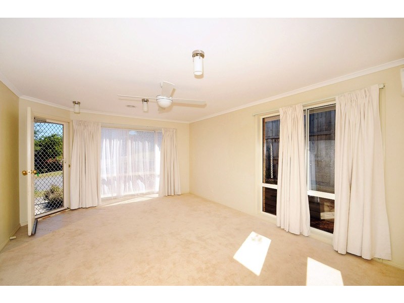 1 Wallangara Drive, Pakenham VIC 3810