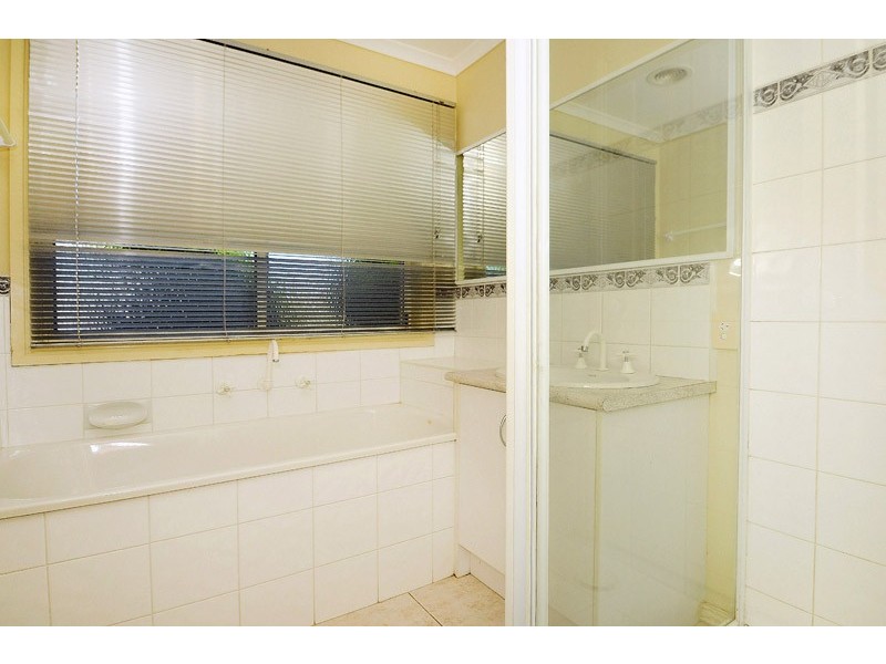 1 Wallangara Drive, Pakenham VIC 3810