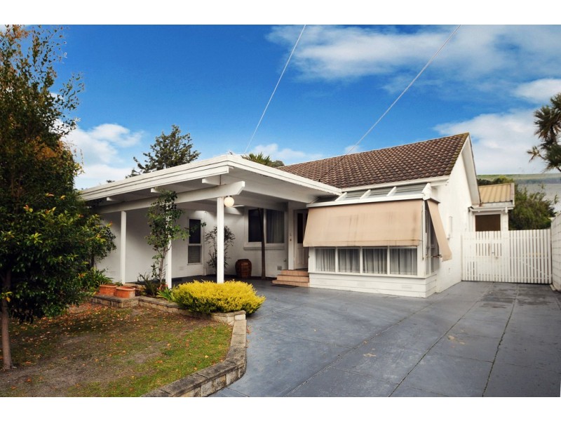 7 Laurina Crescent, Frankston North VIC 3200