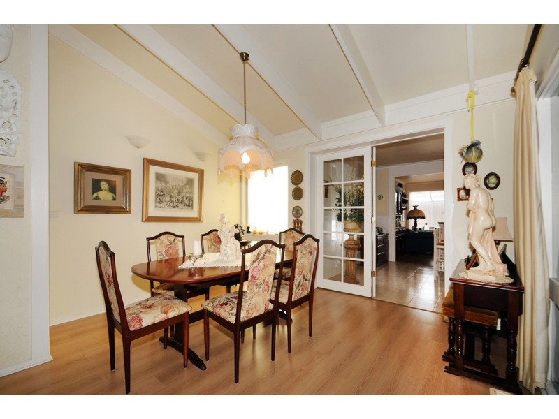 7 Laurina Crescent, Frankston North VIC 3200