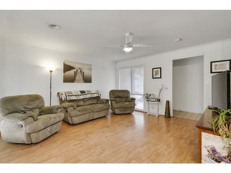 23 Fernwren Place, Carrum Downs VIC 3201
