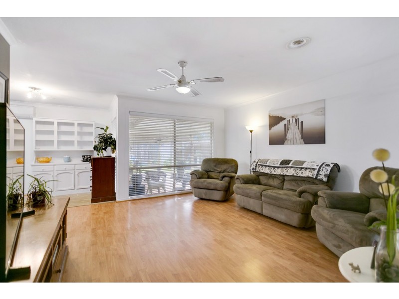 23 Fernwren Place, Carrum Downs VIC 3201