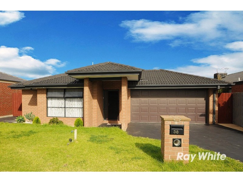 38 Triumph Way, Skye VIC 3977