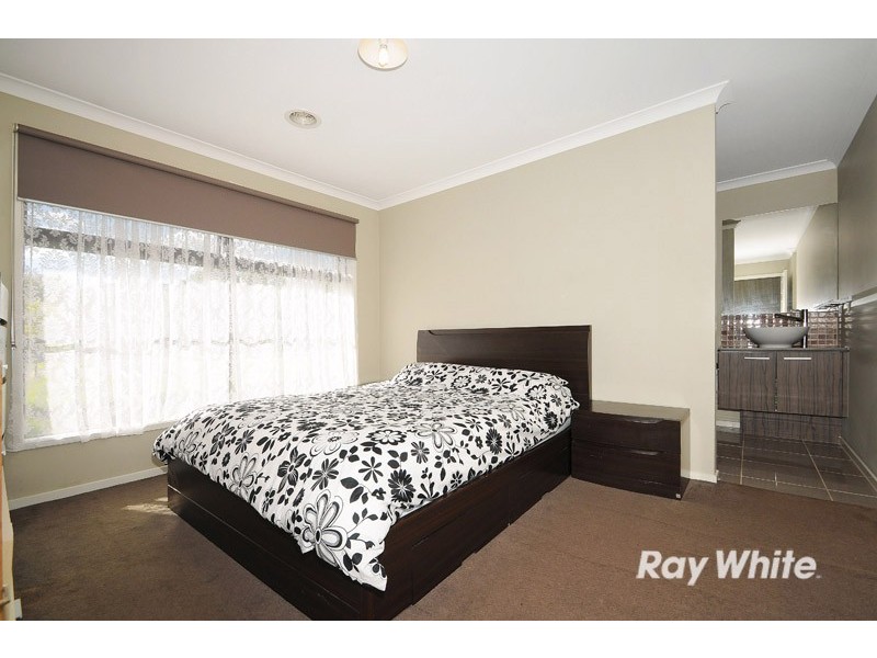 38 Triumph Way, Skye VIC 3977
