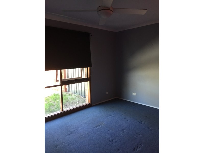 6 Bridle Place, Pakenham VIC 3810