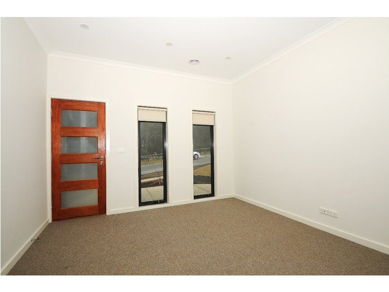 126 Manna Gum Drive, Pakenham VIC 3810