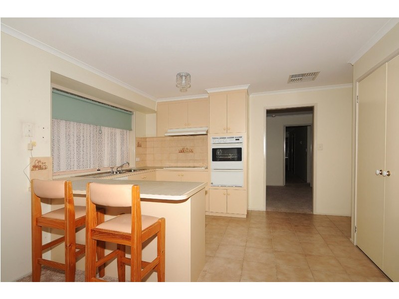 17 Fairhaven Road, Carrum Downs VIC 3201