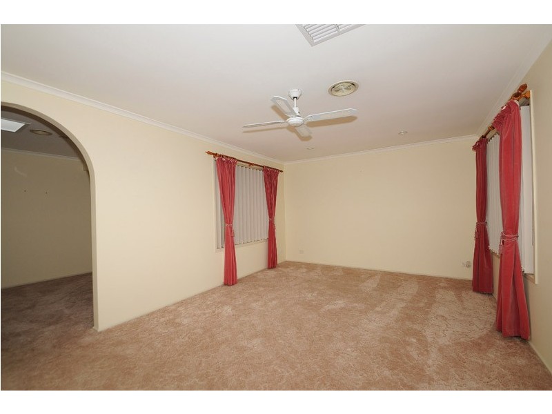 17 Fairhaven Road, Carrum Downs VIC 3201