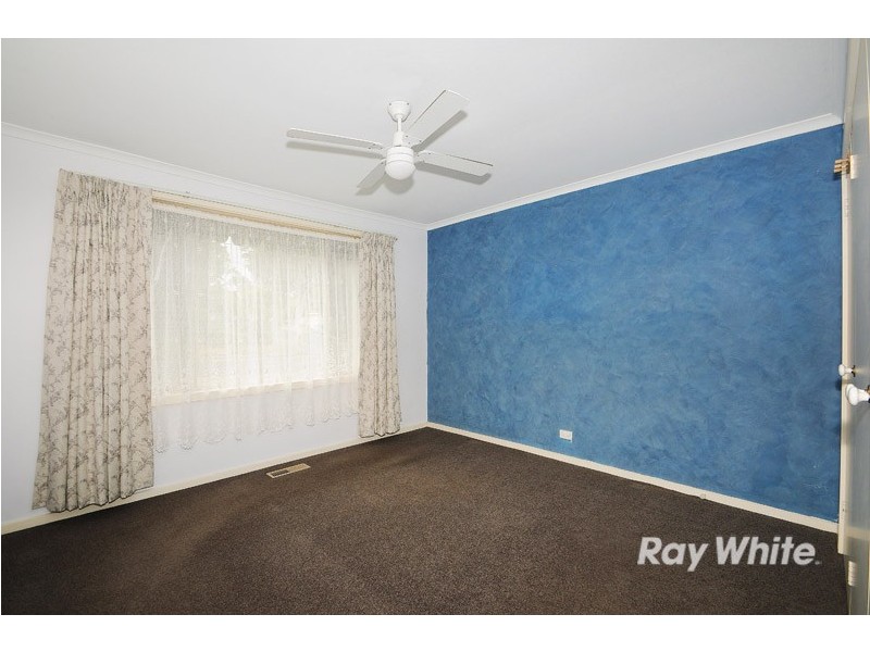 22 Bunarong Drive, Frankston VIC 3199