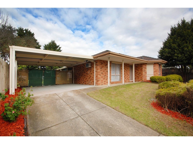 11 Oberon Drive, Carrum Downs VIC 3201