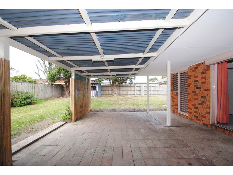 11 Oberon Drive, Carrum Downs VIC 3201