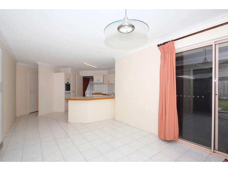 11 Oberon Drive, Carrum Downs VIC 3201