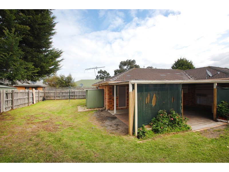 11 Oberon Drive, Carrum Downs VIC 3201