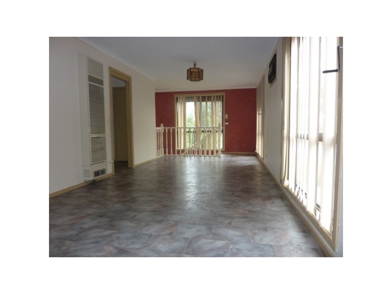 6 Moodie Court, Carrum Downs VIC 3201