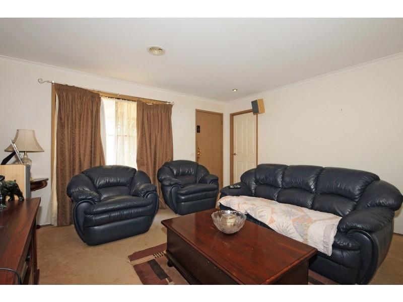 6 Strathearn Court, Carrum Downs VIC 3201