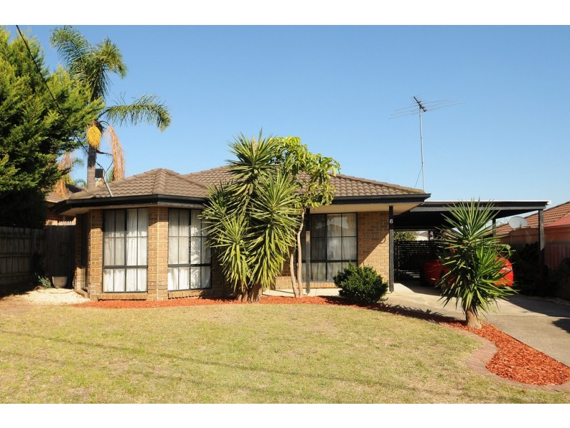 6 Strathearn Court, Carrum Downs VIC 3201