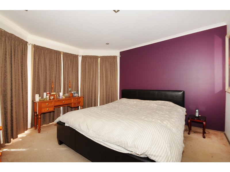 6 Strathearn Court, Carrum Downs VIC 3201