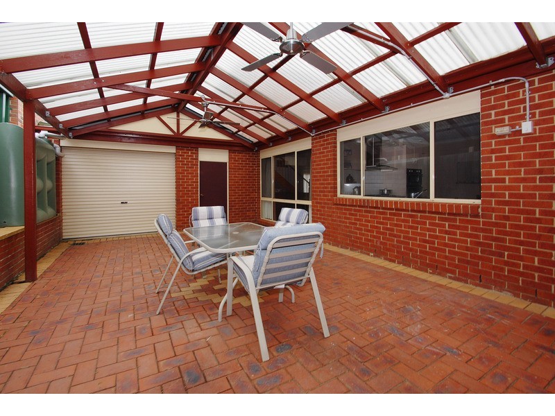 8 John Monash Drive, Skye VIC 3977