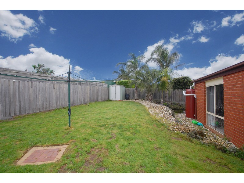 8 John Monash Drive, Skye VIC 3977