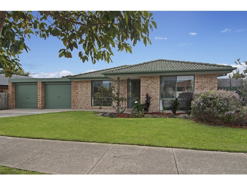 43 Oberon Drive, Carrum Downs VIC 3201