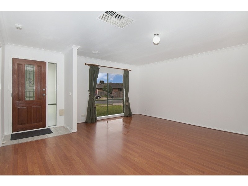 43 Oberon Drive, Carrum Downs VIC 3201