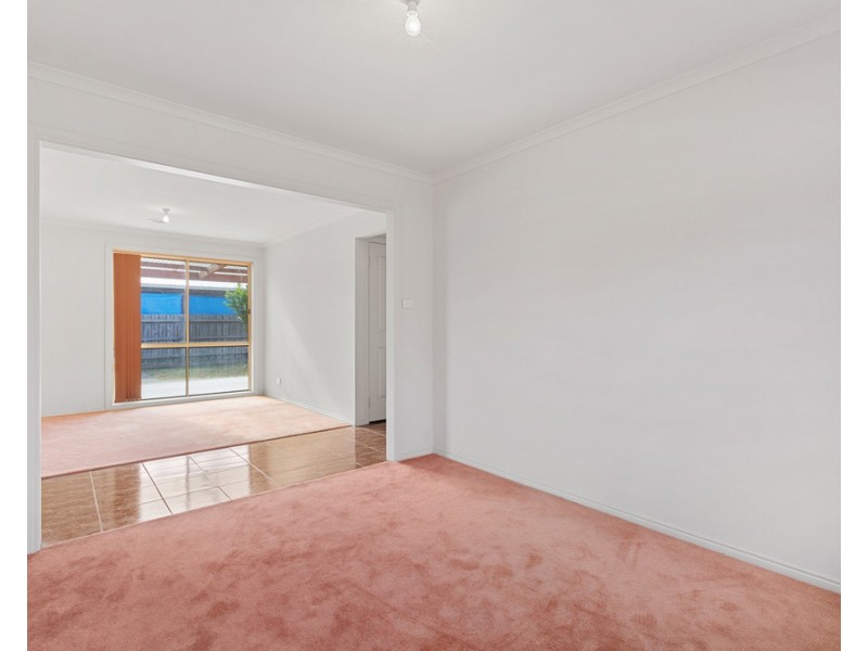 12 Edinburgh Drive, Skye VIC 3977