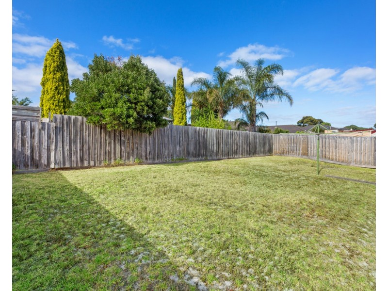 12 Edinburgh Drive, Skye VIC 3977