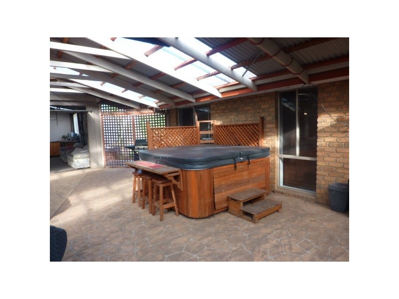 5 Lindas Way, Carrum Downs VIC 3201