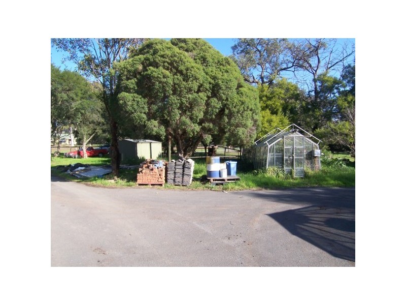 7 Chevron Avenue, Cranbourne South VIC 3977