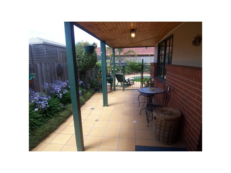 4 Daina Court, Skye VIC 3977